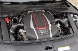 Audi S8 2012 года  (WW)